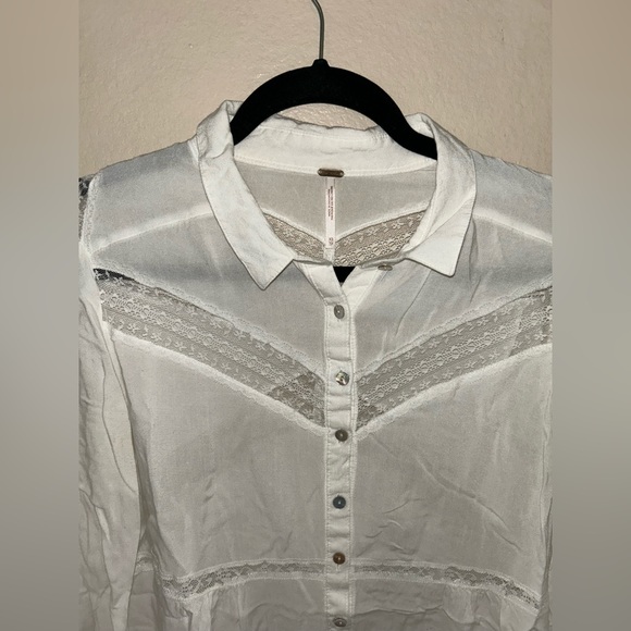 Free People Wild wind crisp white button up collared lace shirt extra snamall - Picture 3 of 13